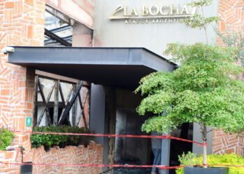 Fiscalía de Querétaro inicia investigación por incendio en restaurante La Bocha