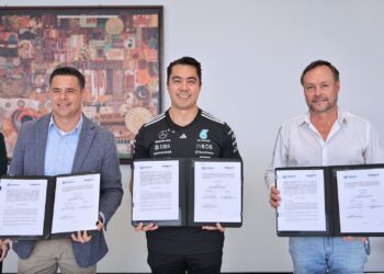 Firma Felifer Macías convenio con la Federación Nacional de Videojuegos y Deportes Electrónicos 
