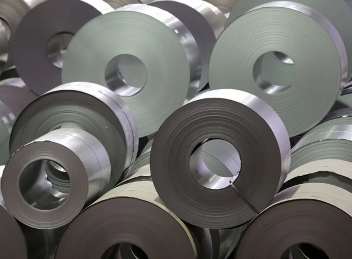 Cae 1.5% actividad económica en abril