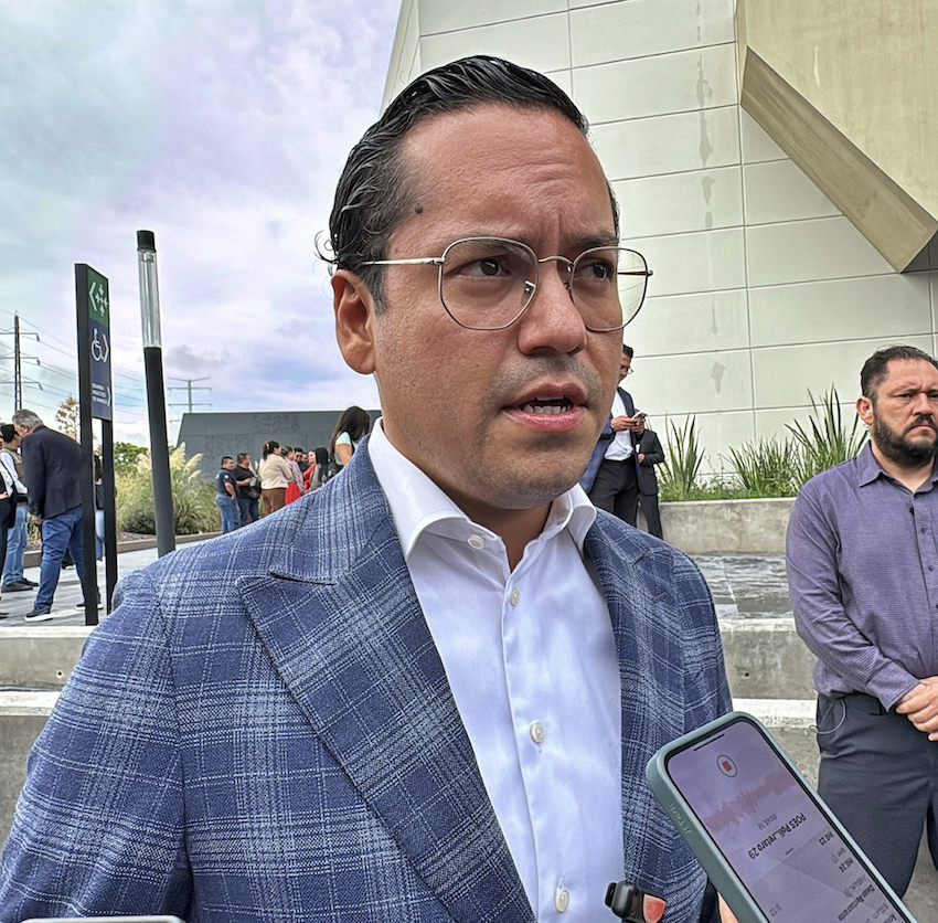 Protestan nuevos policías ante el Gobernador Kuri