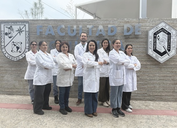 Perry & Johnson otorga a la UAQ certificación internacional a laboratorio