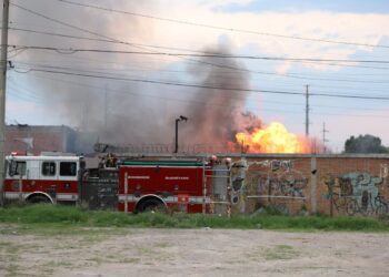 Investigan incendios en subestaciones eléctricas de la CFE en Querétaro