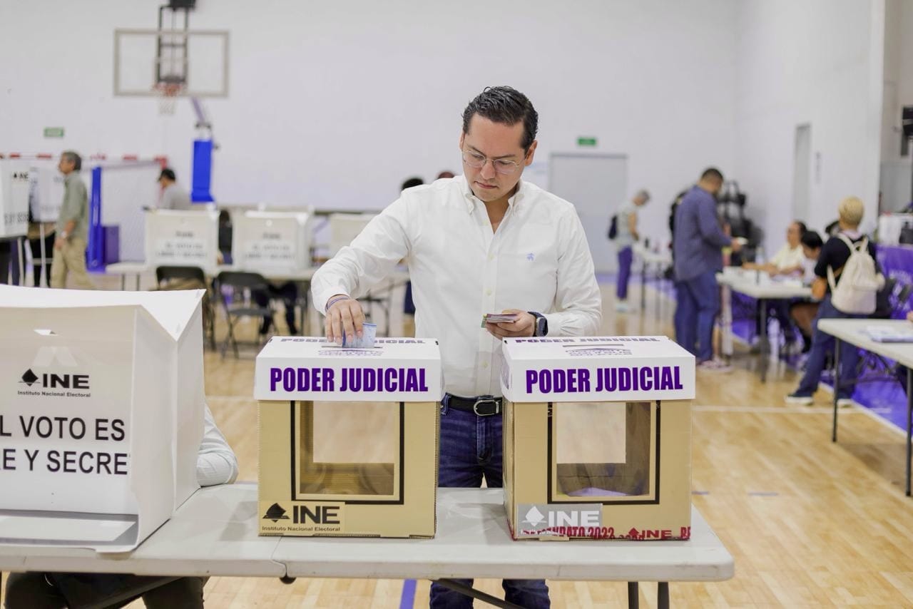 “Es nuestra realidad y hay que participar”, señala Chepe Guerrero tras votar en la elección judicial