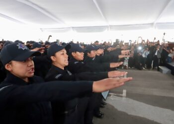 Primera generación de policías 2025 egresa en Querétaro