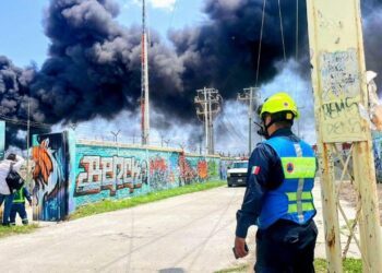Incendio de subestación deja sin luz norte del municipio de Querétaro