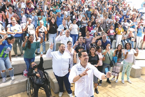 Arranca Felifer su programa El Extra