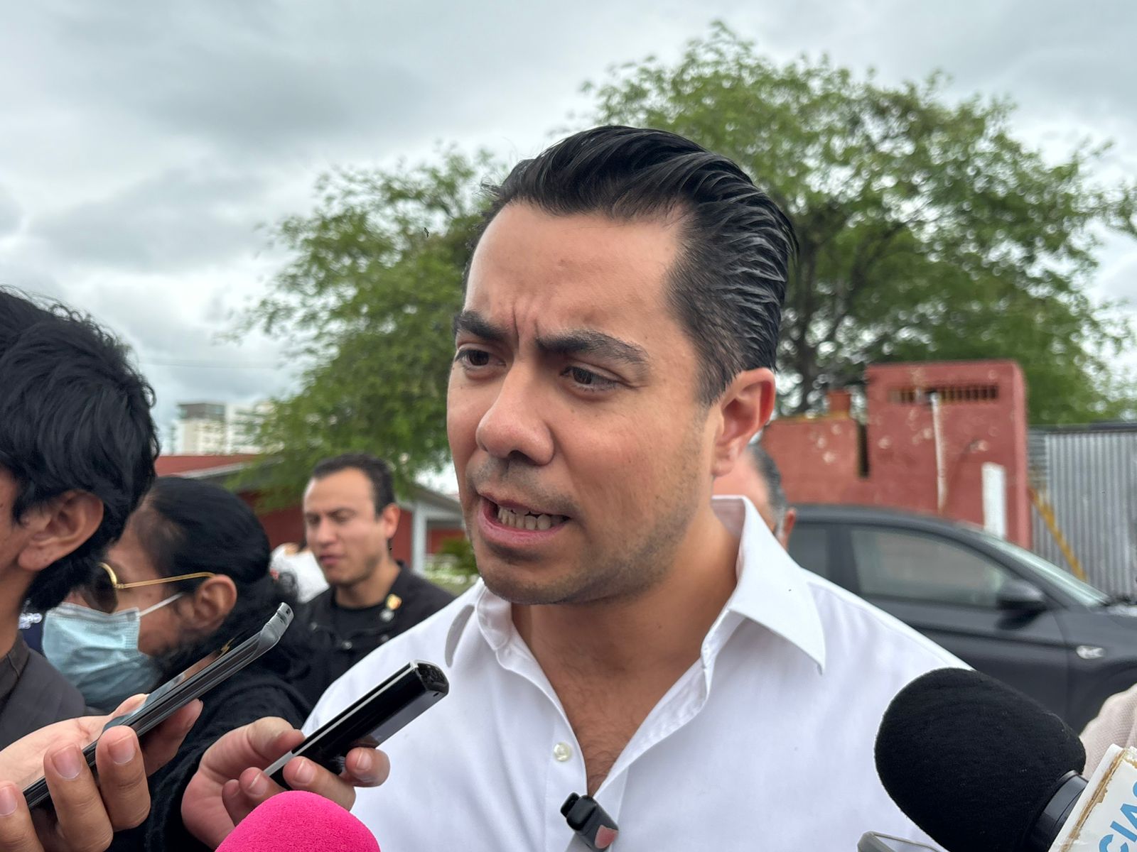 Asegura Felifer Macías que no hay presunto responsable por la muerte de mujer policía