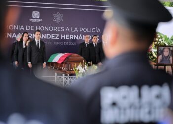 Apoyarán a familia de mujer policía