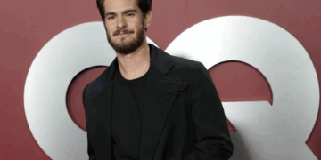 Se suma Andrew Garfield a “Artificial”, de Guadagnino