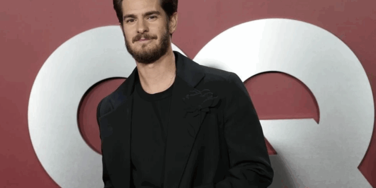 Se suma Andrew Garfield a “Artificial”, de Guadagnino