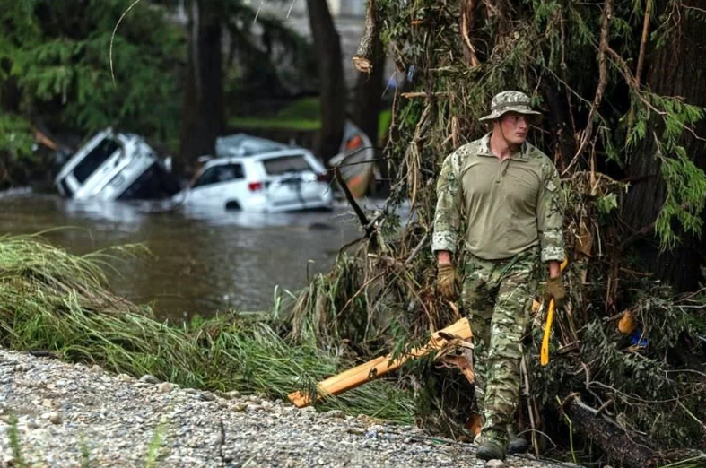 Da Sheinbaum pésame por muertes en Texas; atienden a 30 mexicanos 