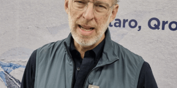 Chepe Guerrero preside encuentro estatal para fortalecer salud en municipios