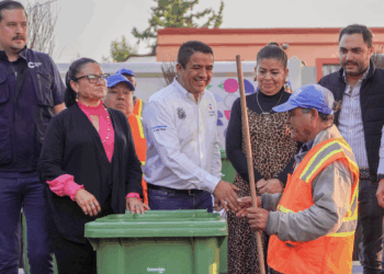 Corregidora entrega equipo a personal de Limpia Urbana
