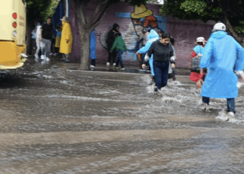 Intensa lluvia pega en San Juan del Río