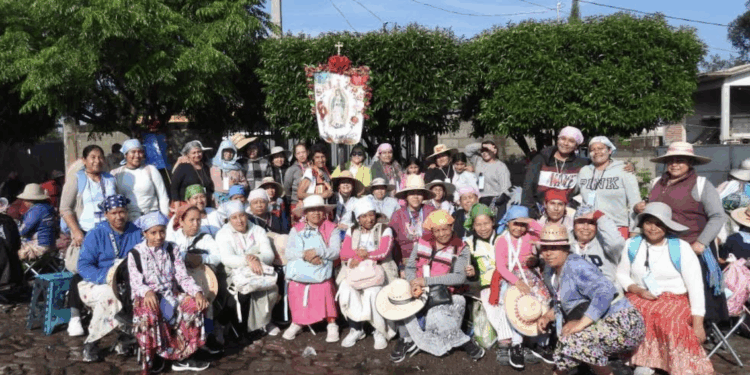 Avanza la Peregrinación a partir de SJR y Amealco