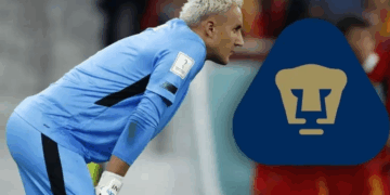 Llega Keylor Navas a México para firmar con Pumas