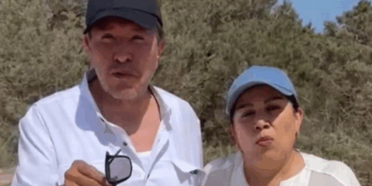 Poder se ejerce con humildad, dice Sheinbaum de paseo de Monreal