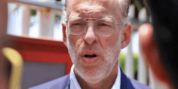 Lanza Del Prete Tercero ultimátum a Broquers Ambiental tras cierre