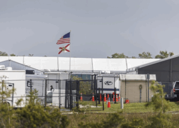 Rutilio Escandón ha conversado con 30 connacionales en ‘Alcatraz Caimanes’ 