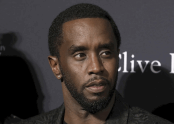 Presenta  Combs nueva oferta de fianza