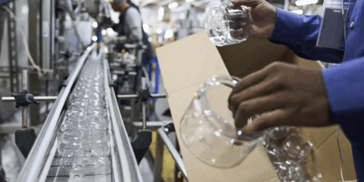 Advierten por caída histórica en generación de empleos