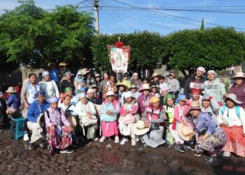 Peregrinación queretana avanza desde San Juan del Río y Amealco hacia el Tepeyac