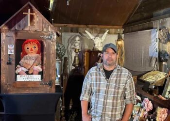 Murió custodio de la muñeca Annabelle