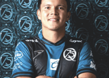 Cree Sainz que haría gran dupla con Verstappen