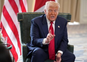 Celebra Trump sus aranceles