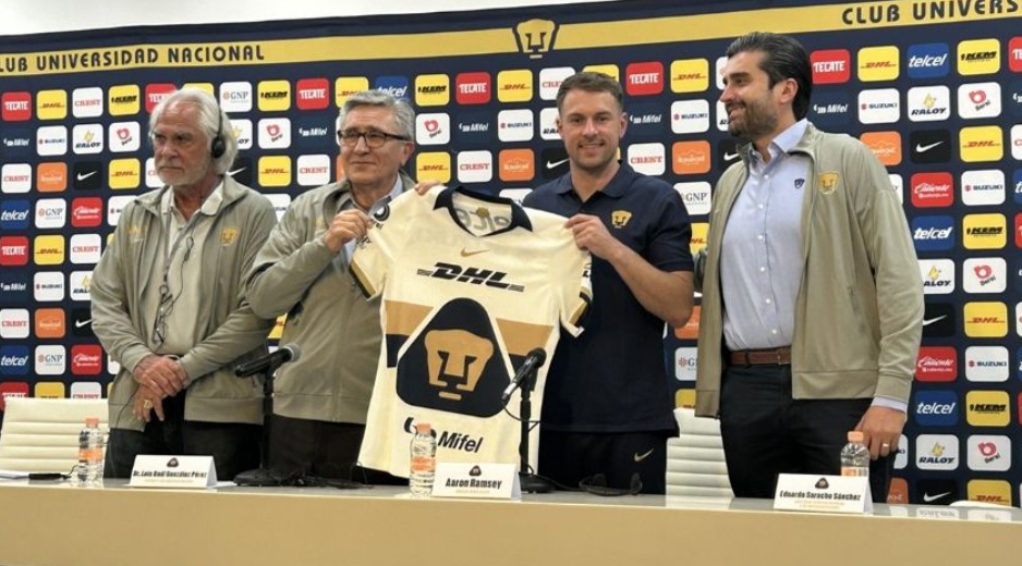 Aaron Ramsey es presentado con Pumas