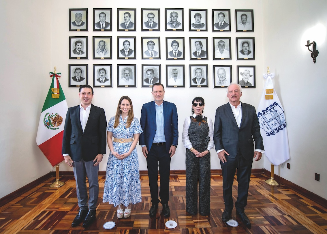 Homenaje a Vega Carriles, ex alcalde  de El Marqués