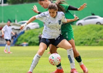Debuta Gallos Femenil a puerta cerrada