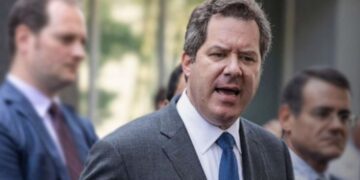 Incursiona Gobierno en reparto de medicinas