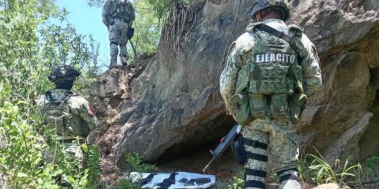 Sheinbaum se reúne con Embajador de EU; hablará con Trump