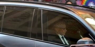 Sheinbaum se reúne con Embajador de EU; hablará con Trump