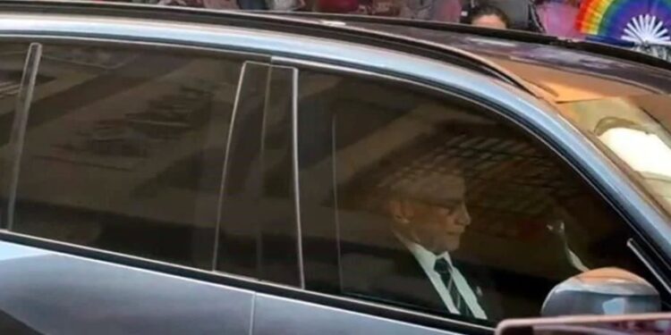 Sheinbaum se reúne con Embajador de EU; hablará con Trump