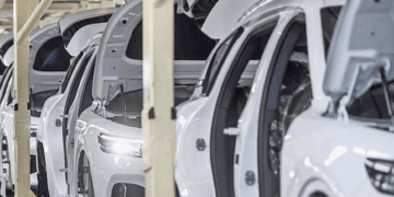 Aprueba Tesla 29 mmdd en acciones a Musk