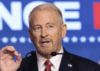 Embajador de EU en México dice que cárteles del narco “se están yendo a la quiebra”