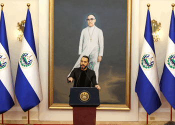 Aprueban reelección indefinida del presidente en El Salvador