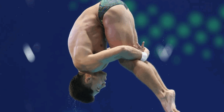 Randal Willars gana medalla de bronce en plataforma de 10 metros