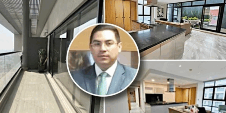 Compra jefe aduanal penthouse a militar 