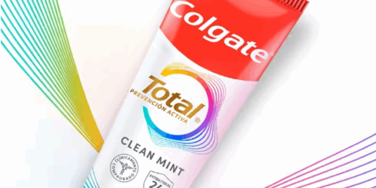 Cofepris ordena el retiro de pasta dental Colgate Total