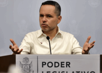 Llama Ángeles Herrera a la “generosidad“