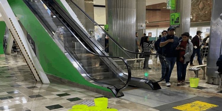 Afectan lluvias a más de 19 mil pasajeros en AICM