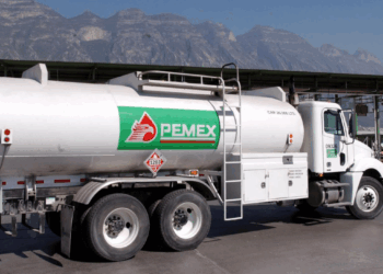 Ante desabasto, Pemex refuerza entrega de gasolina en CDMX