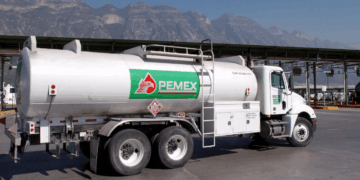 Ante desabasto, Pemex refuerza entrega de gasolina en CDMX