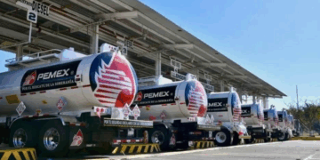 Dice Presidenta que se resolvió desabasto de combustible 