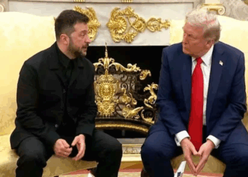Insiste Zelensky en cumbre trilateral; ve Trump avances