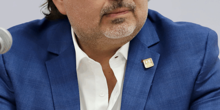 Cámaras empresariales respaldan decreto contra narco corridos