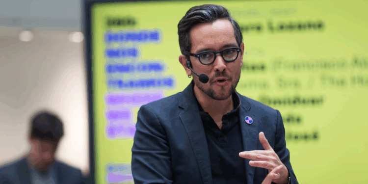 Genaro Lozano, del activismo a la diplomacia mexicana en el extranjero